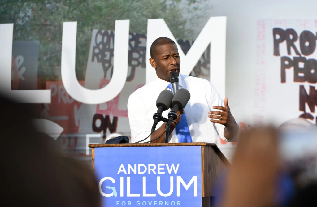Andrew Gillum fala para seus apoiadores no dia 28 de outubro, em Kissimmee, na Flórida.
