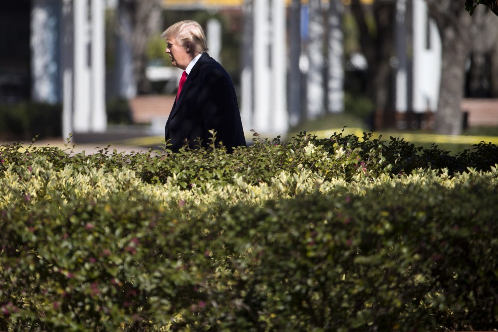 Republican presidential candidate Donald Trump walks from a campaign stop Wednesday, Feb. 17, 2016, in Bluffton, S.C. (AP Photo/Matt Rourke)